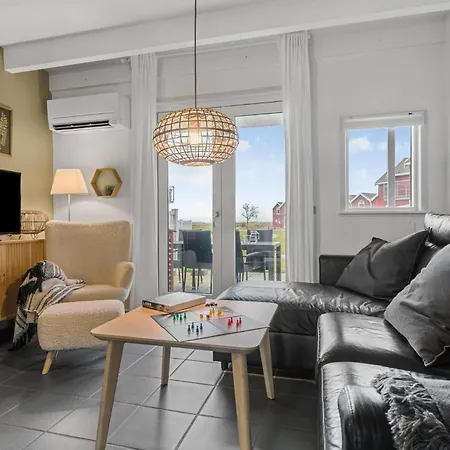 2 Bedroom Awesome In Ferienhaus Hadsund