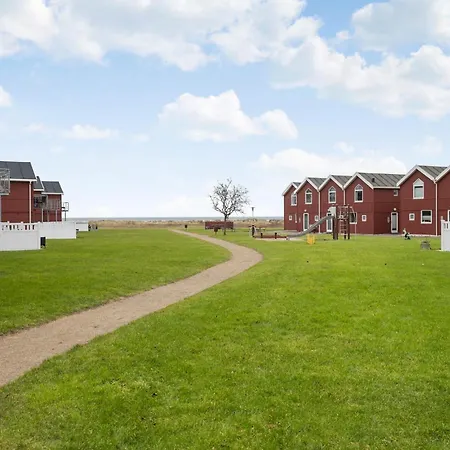 2 Bedroom Awesome In Ferienhaus