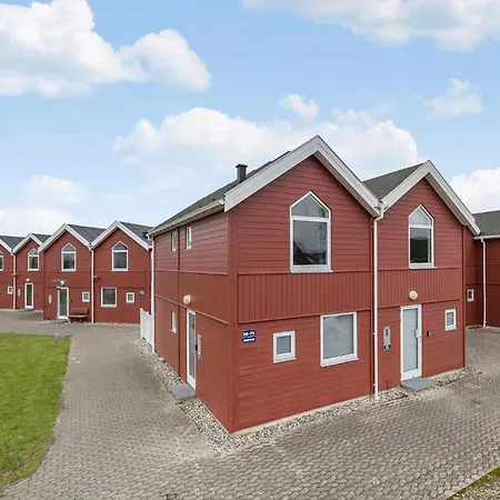 2 Bedroom Awesome In Ferienhaus